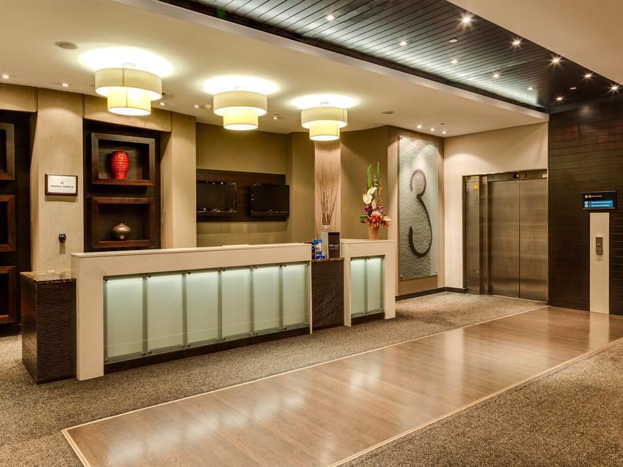 קמפטון פארק Protea Hotel By Marriott Transit O.R. Tambo Airport מראה חיצוני תמונה