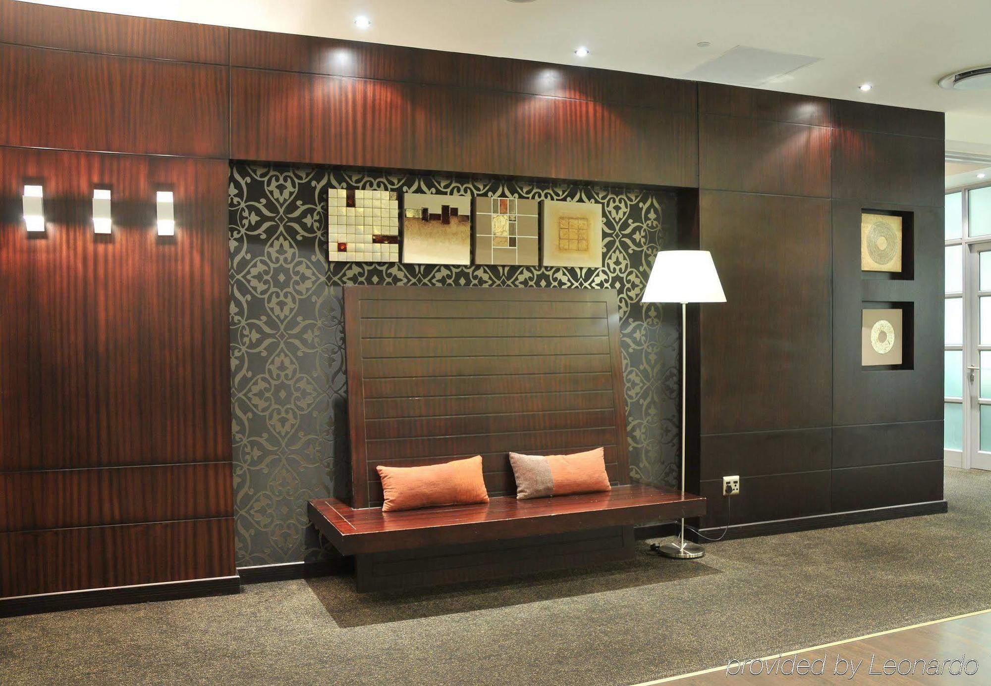 קמפטון פארק Protea Hotel By Marriott Transit O.R. Tambo Airport מראה חיצוני תמונה