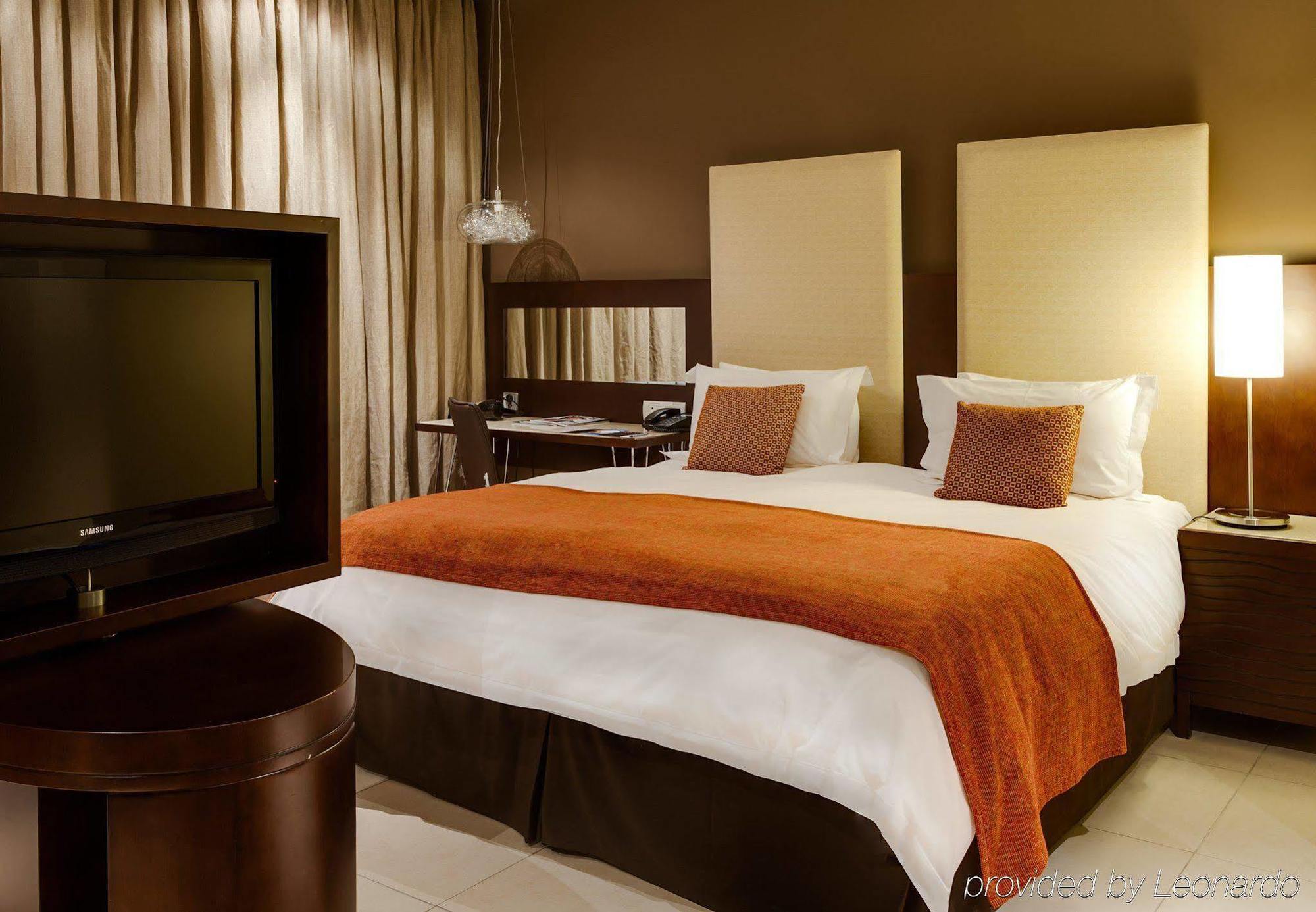 קמפטון פארק Protea Hotel By Marriott Transit O.R. Tambo Airport מראה חיצוני תמונה