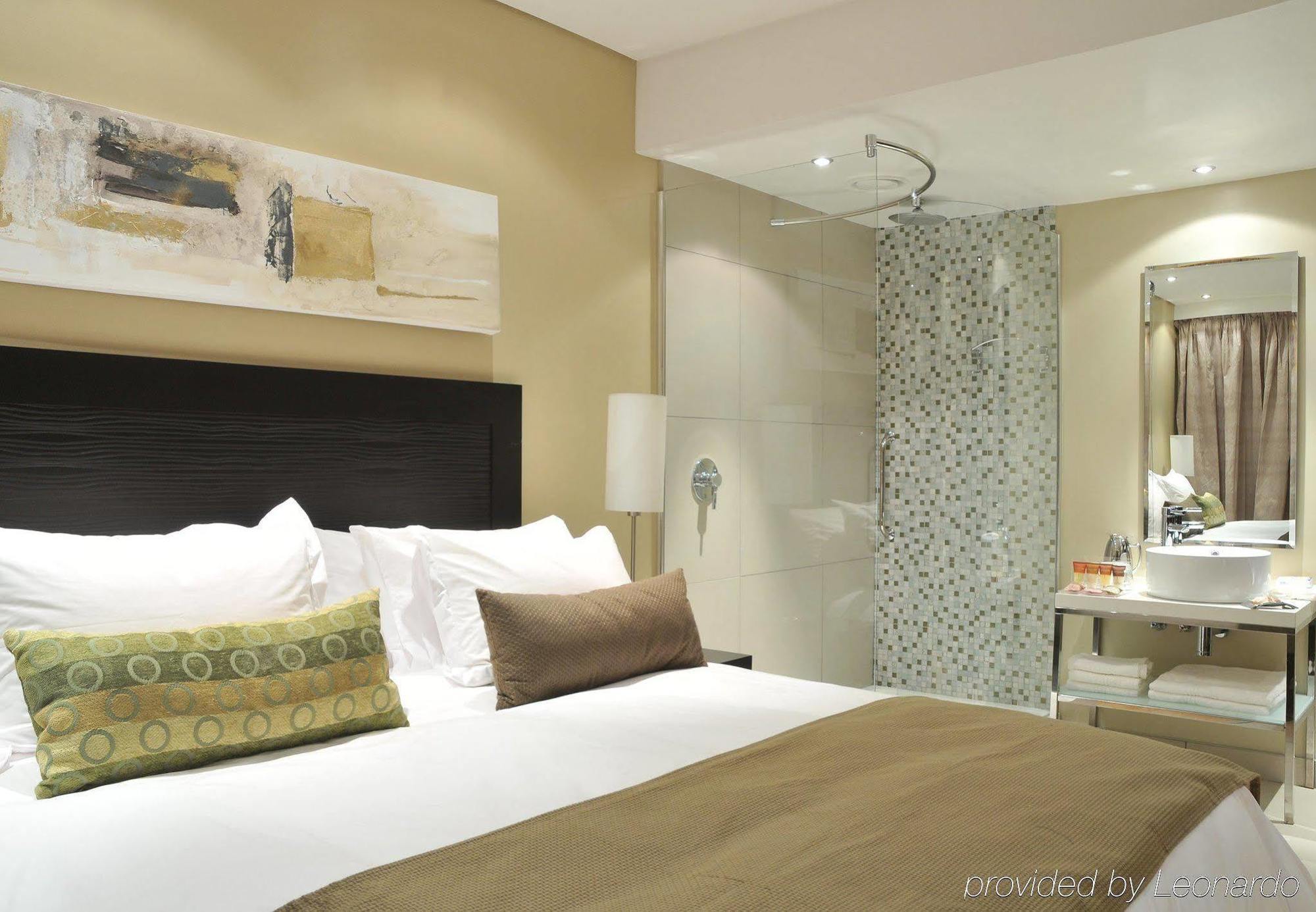 קמפטון פארק Protea Hotel By Marriott Transit O.R. Tambo Airport מראה חיצוני תמונה