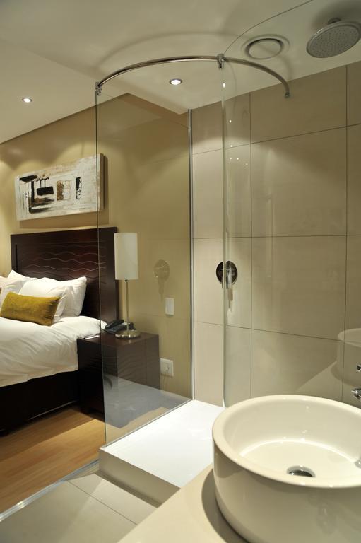 קמפטון פארק Protea Hotel By Marriott Transit O.R. Tambo Airport מראה חיצוני תמונה